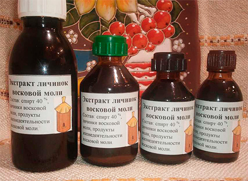 De nombreuses critiques indiquent un effet positif lors de la prise de teinture de teigne de cire