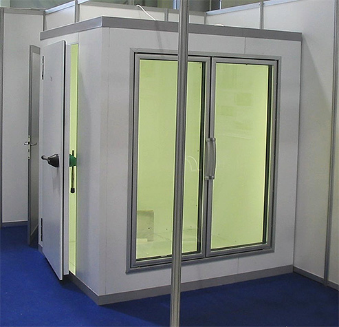 Un réfrigérateur spécial pour les produits en fourrure aidera à protéger votre manteau de fourrure préféré des mites