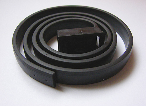 Un collier anti-puces est l'un des produits anti-puces les plus populaires pour les animaux de compagnie.