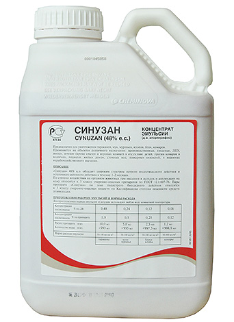 Le concentré de Sinuzan est souvent utilisé lors du décapage des punaises de lit par des exterminateurs professionnels