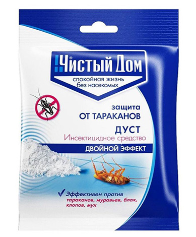 Après le premier traitement des locaux contre les puces, de la poussière peut être appliquée sur la surface pour détruire leurs larves.