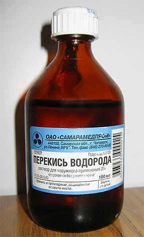 Pour désinfecter le site de la morsure, il peut être traité avec du peroxyde d'hydrogène.