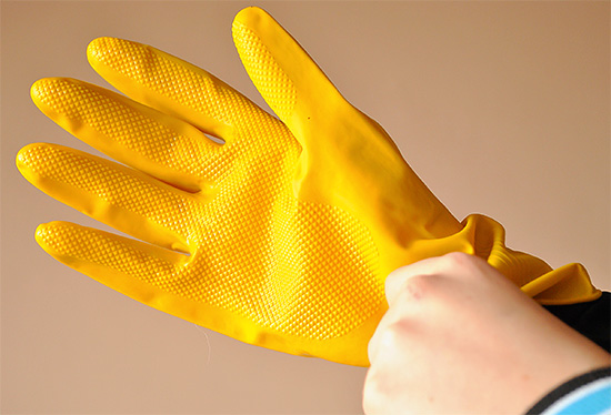 Un équipement de protection individuelle standard doit être utilisé lors de la manipulation du produit.