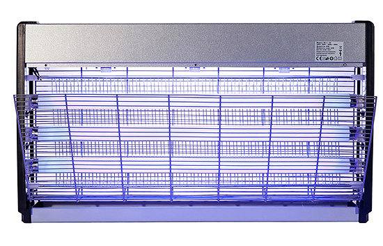 La photographie montre un exemple d'exterminateur d'insectes volants à lampe (dite lampe piège).