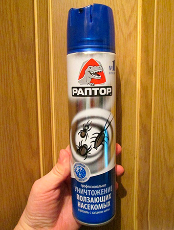 Les préparations en aérosol agissent rapidement, mais n'offrent pas de protection à long terme des locaux contre les cafards.