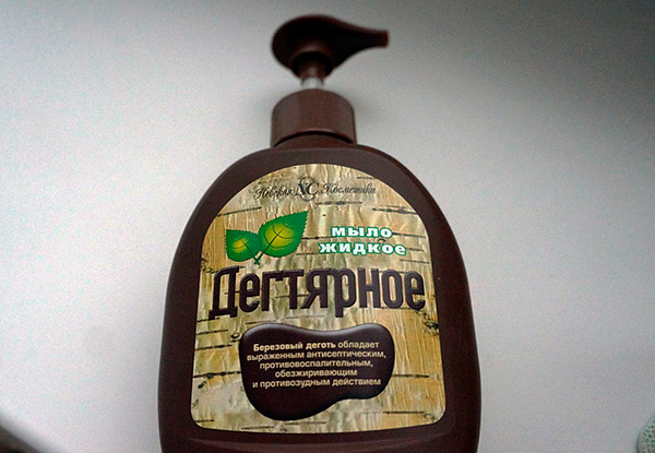 Savon liquide au goudron