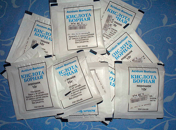 L'acide borique est un remède peu coûteux et pourtant très efficace contre les cafards.