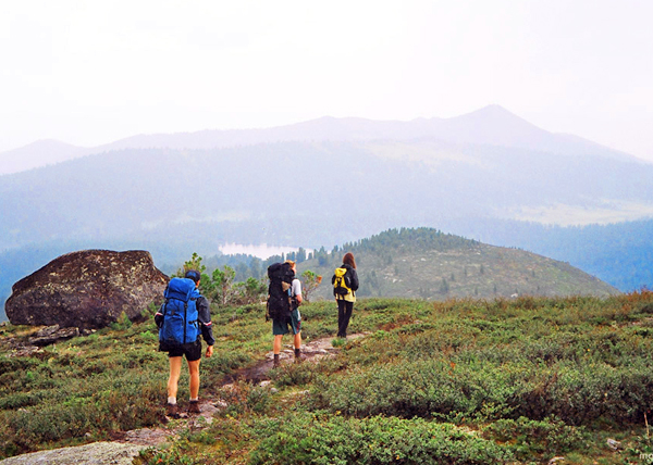Sur certains sentiers de randonnée, le village le plus proche se trouve à des centaines de kilomètres des touristes...