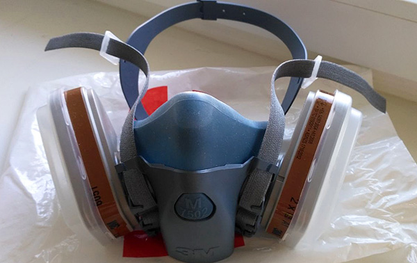 Lorsque vous travaillez avec un agent acaricide, il est important de respecter les mesures de sécurité.