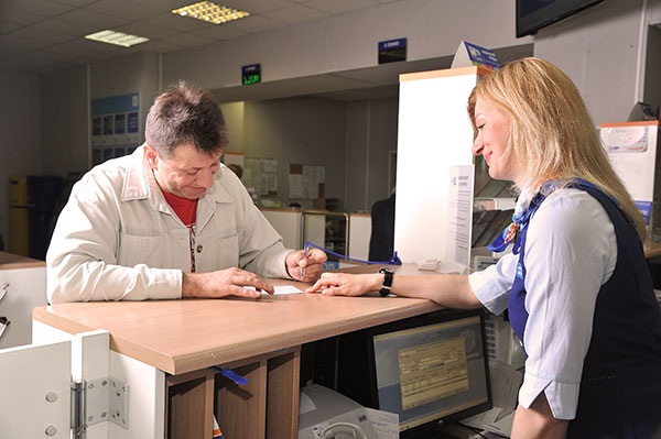 Émission d'une police par l'intermédiaire de la poste russe