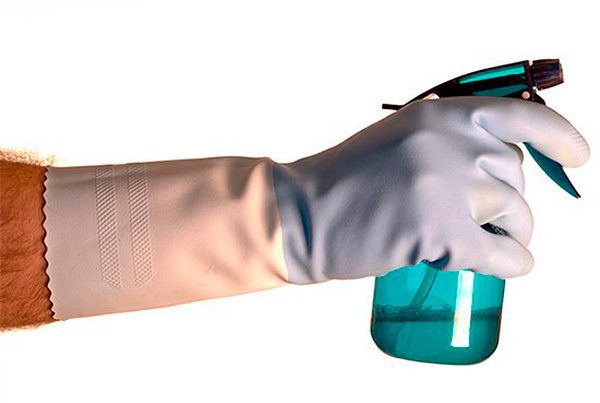 Lorsque vous travaillez avec le bourreau, il suffit d'utiliser un équipement de protection individuelle ordinaire ...